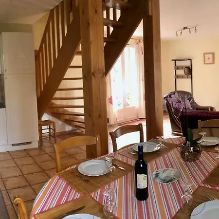 Kamp alanı La Garenne De Moncourt Rue (Somme)