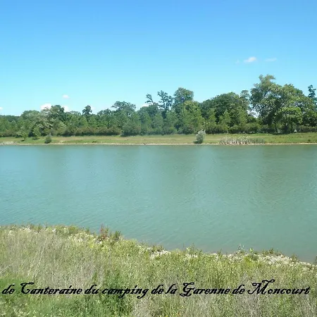 Kamp alanı La Garenne De Moncourt *