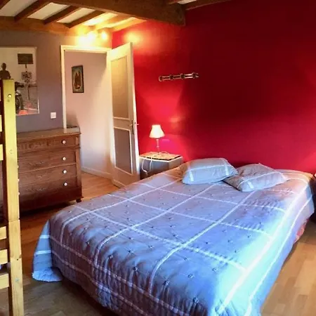 La Garenne De Moncourt Campsite